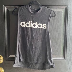 🌻 Adidas tank